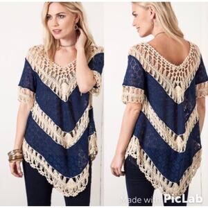 Umgee USA Crochet sweater Navy blue & cream boho hippie sz M chevron